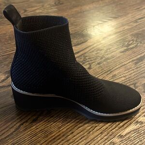 Eileen Fisher London bootie
